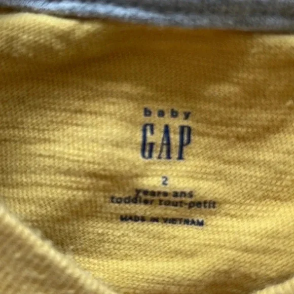 GAP Long Sleeve Christmas Shirt - Picture 6 of 8